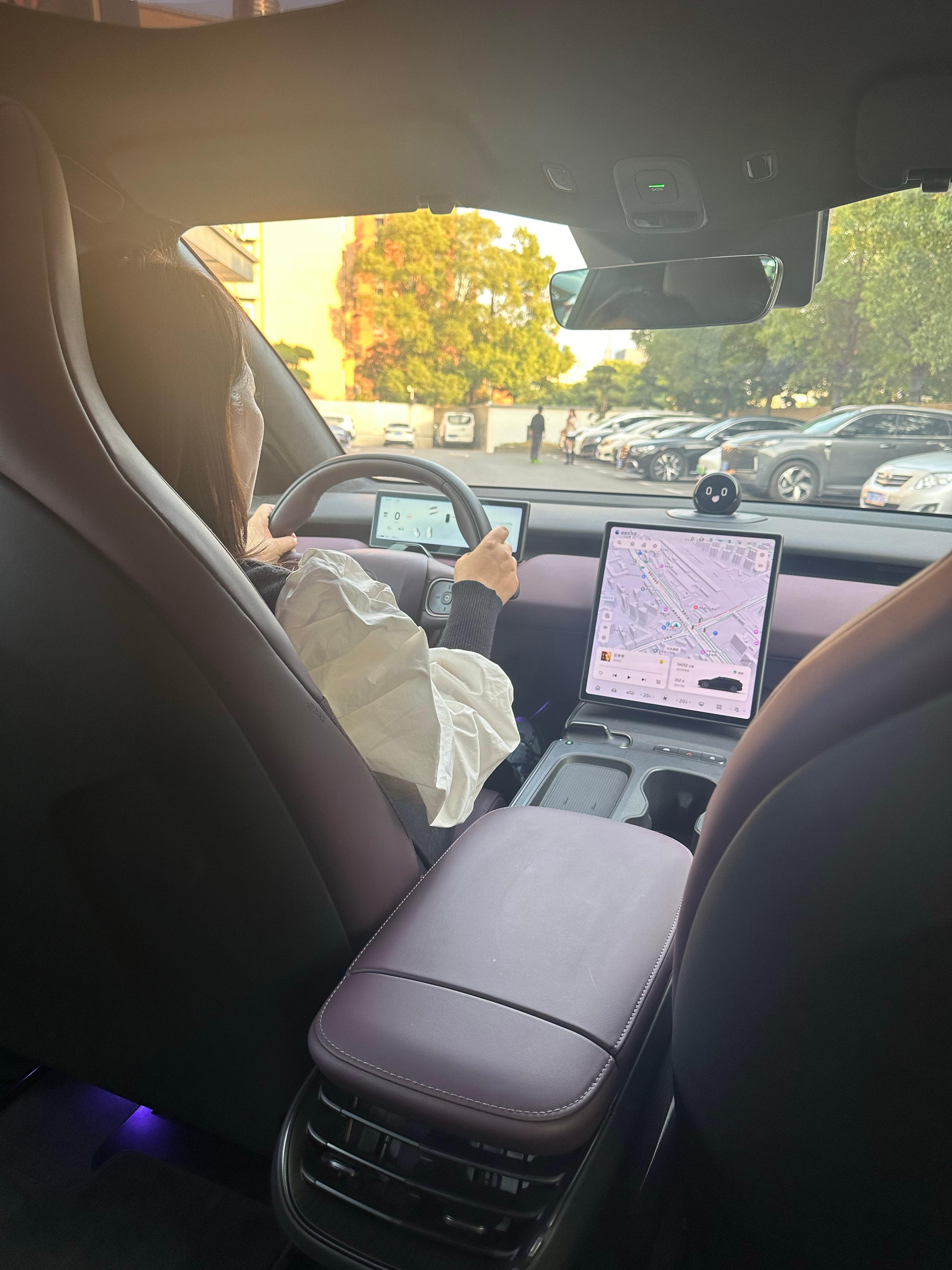 试驾蔚来 坐车好晕啊 开车不晕