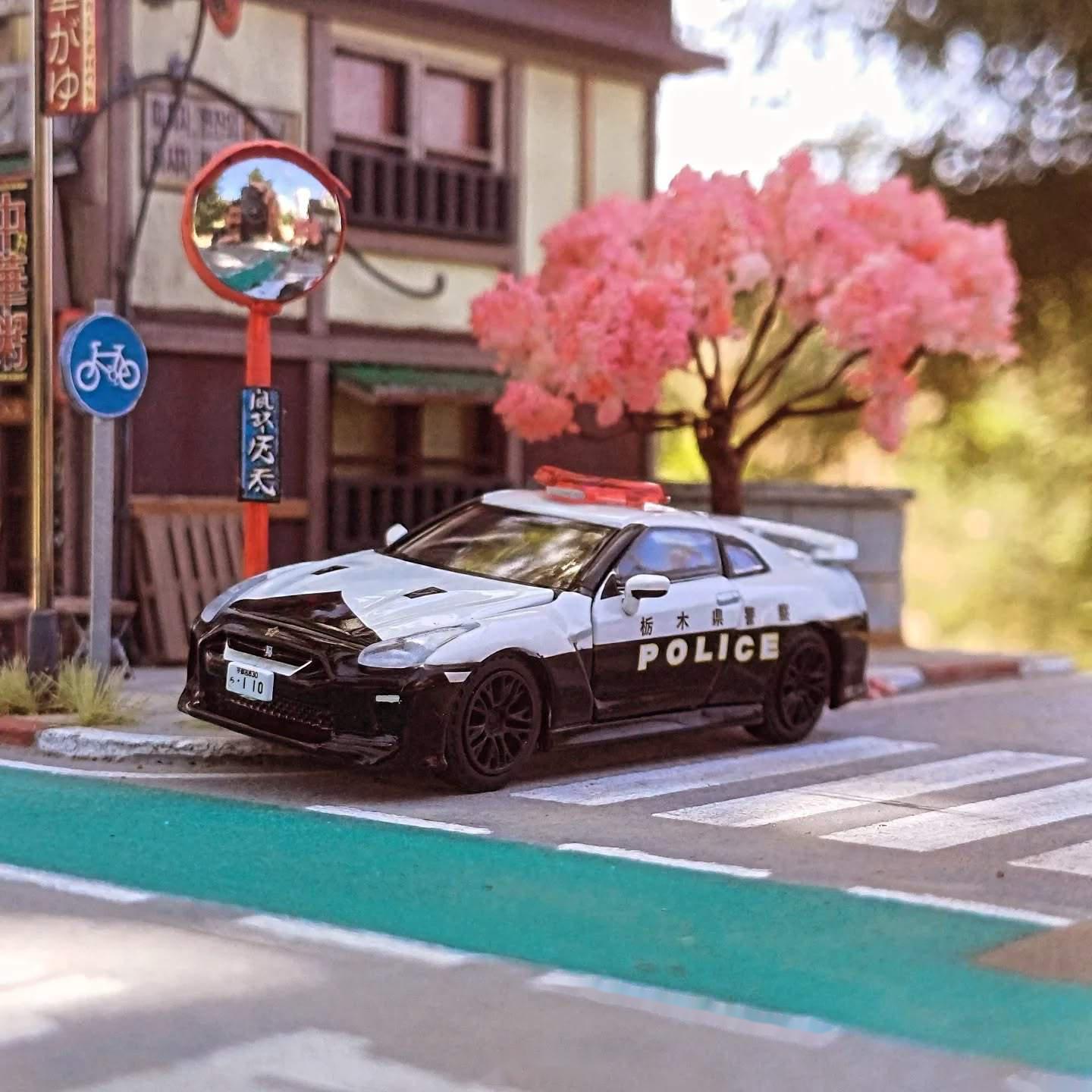 日产gtr警车