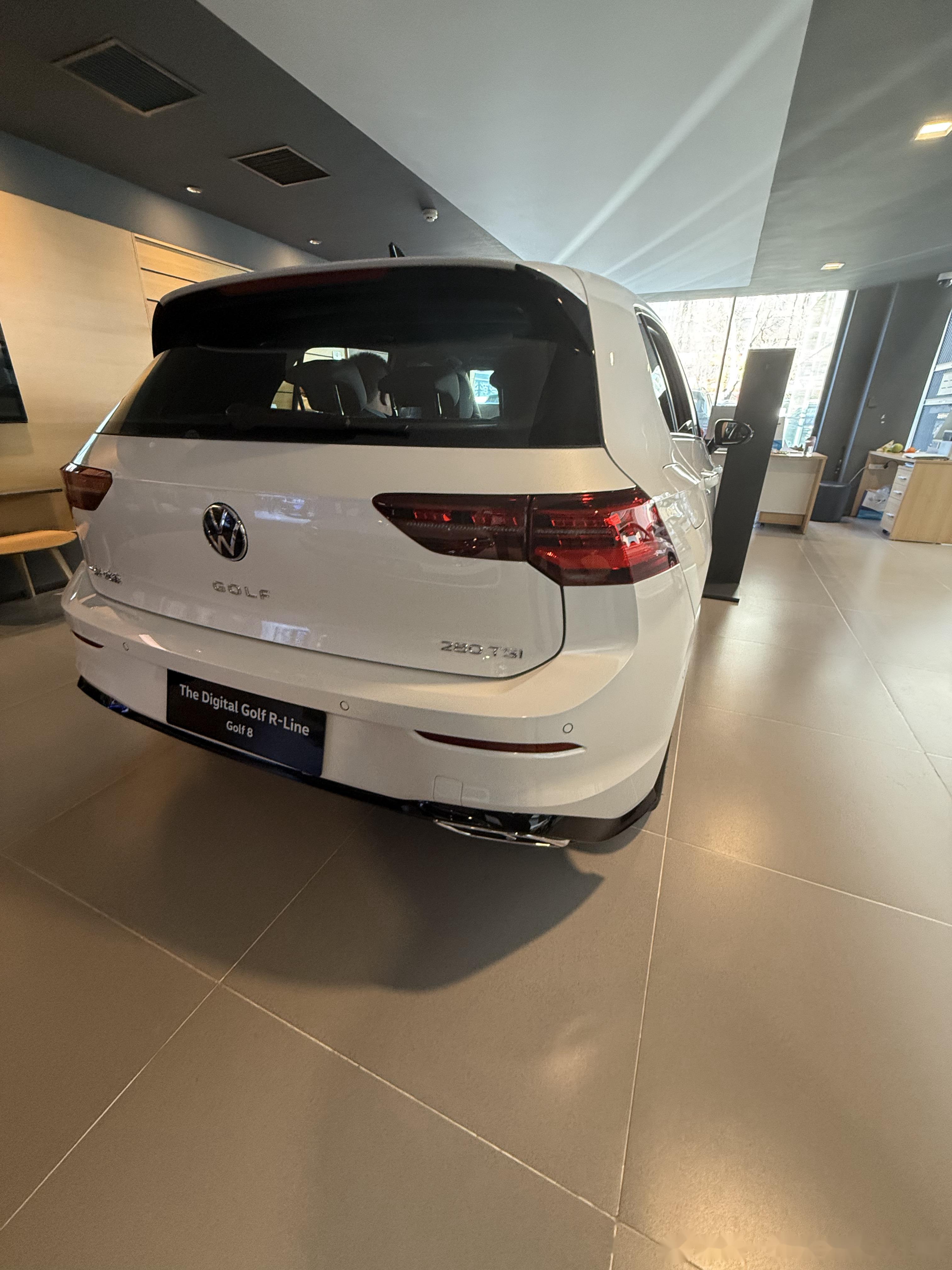 一汽大众高尔夫8的操控性能堪称出色,为驾驶者带来了极具乐趣的驾驶