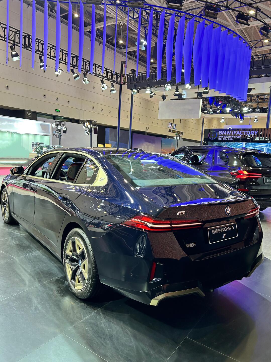 04全新宝马 i5,开启电动豪华新境界