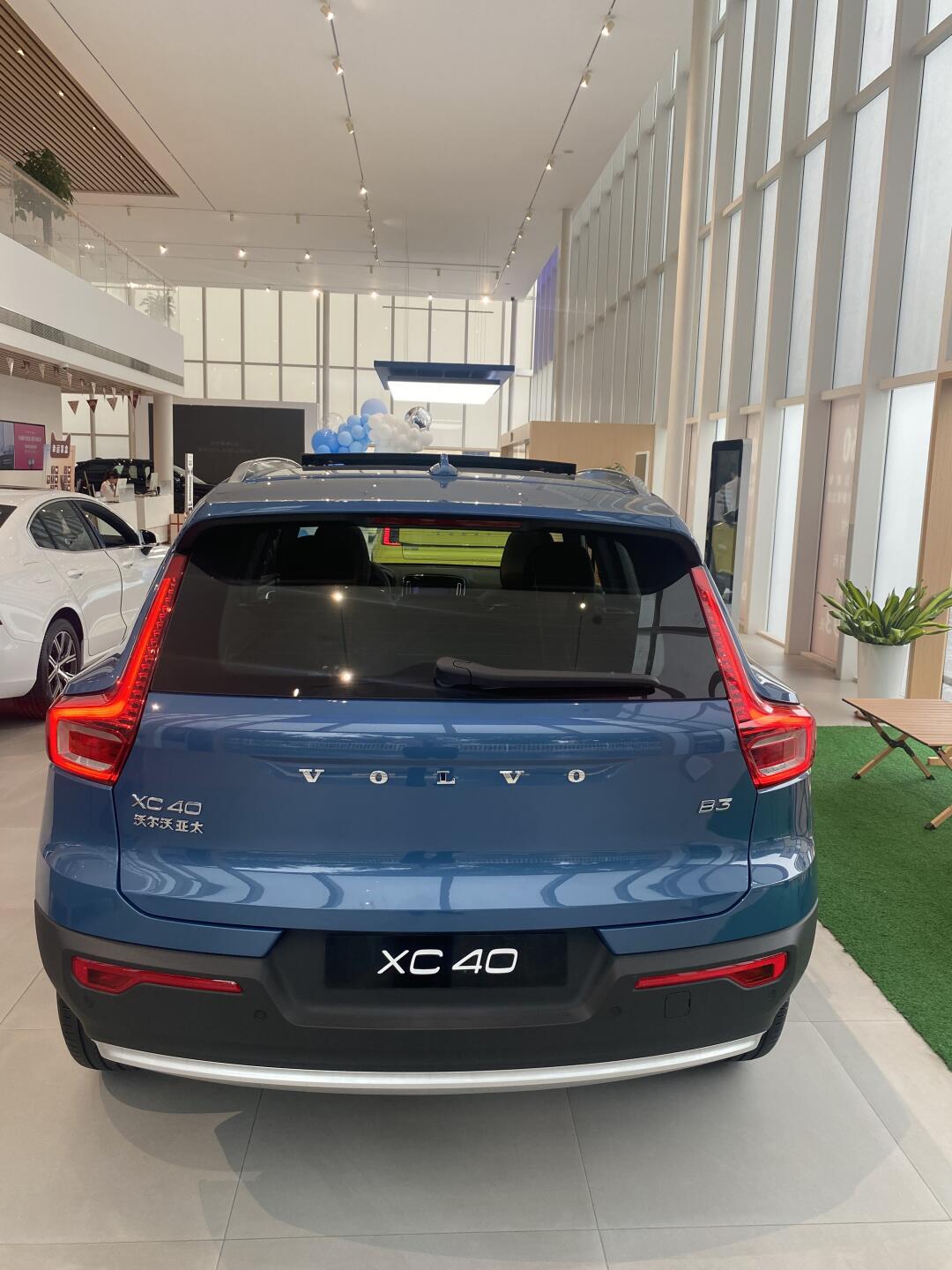 沃尔沃 xc40 是沃尔沃汽车基于先进的 cma 基础模块架构生产的首款