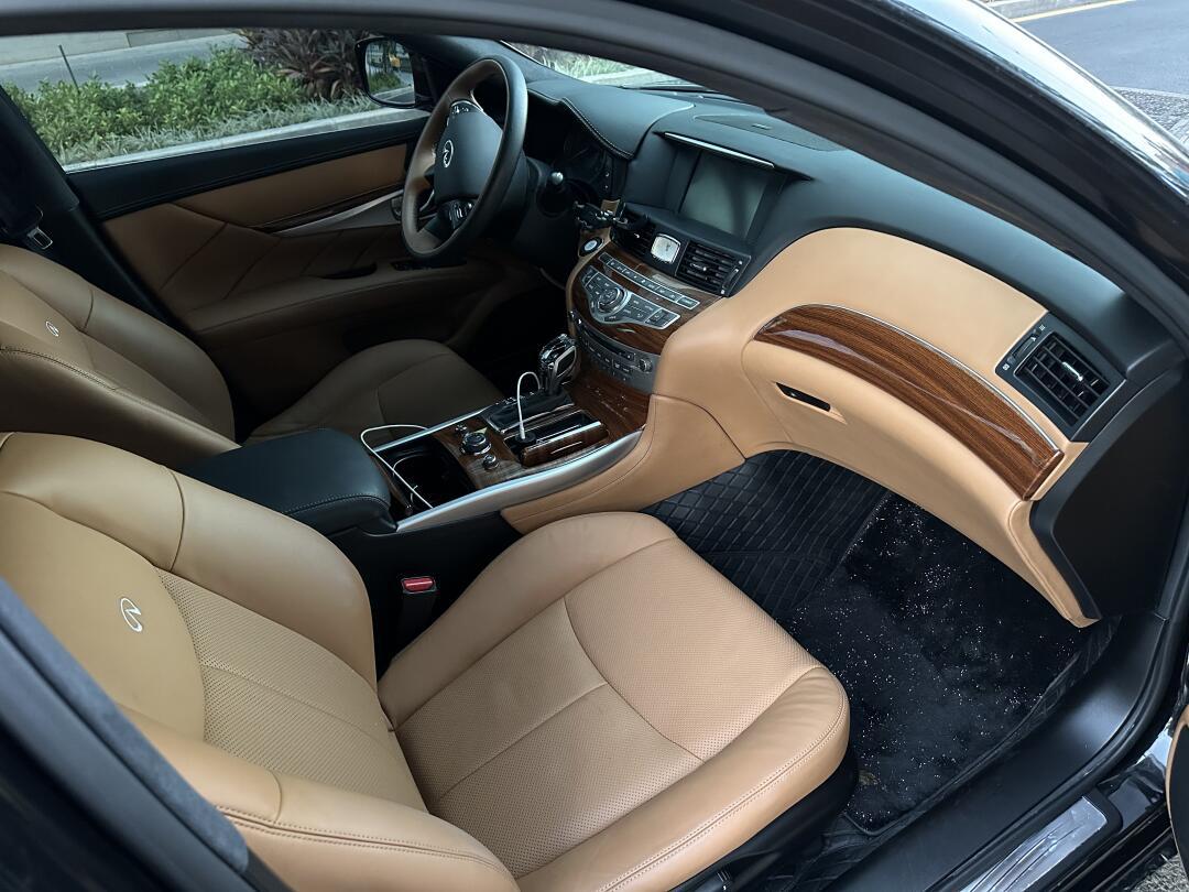 英菲尼迪m37