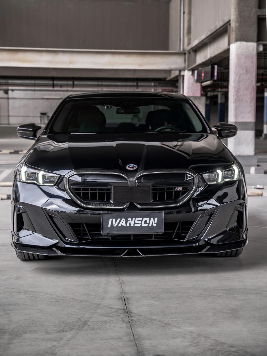 宝马新5系碳纤维中网正式亮相!预售中!