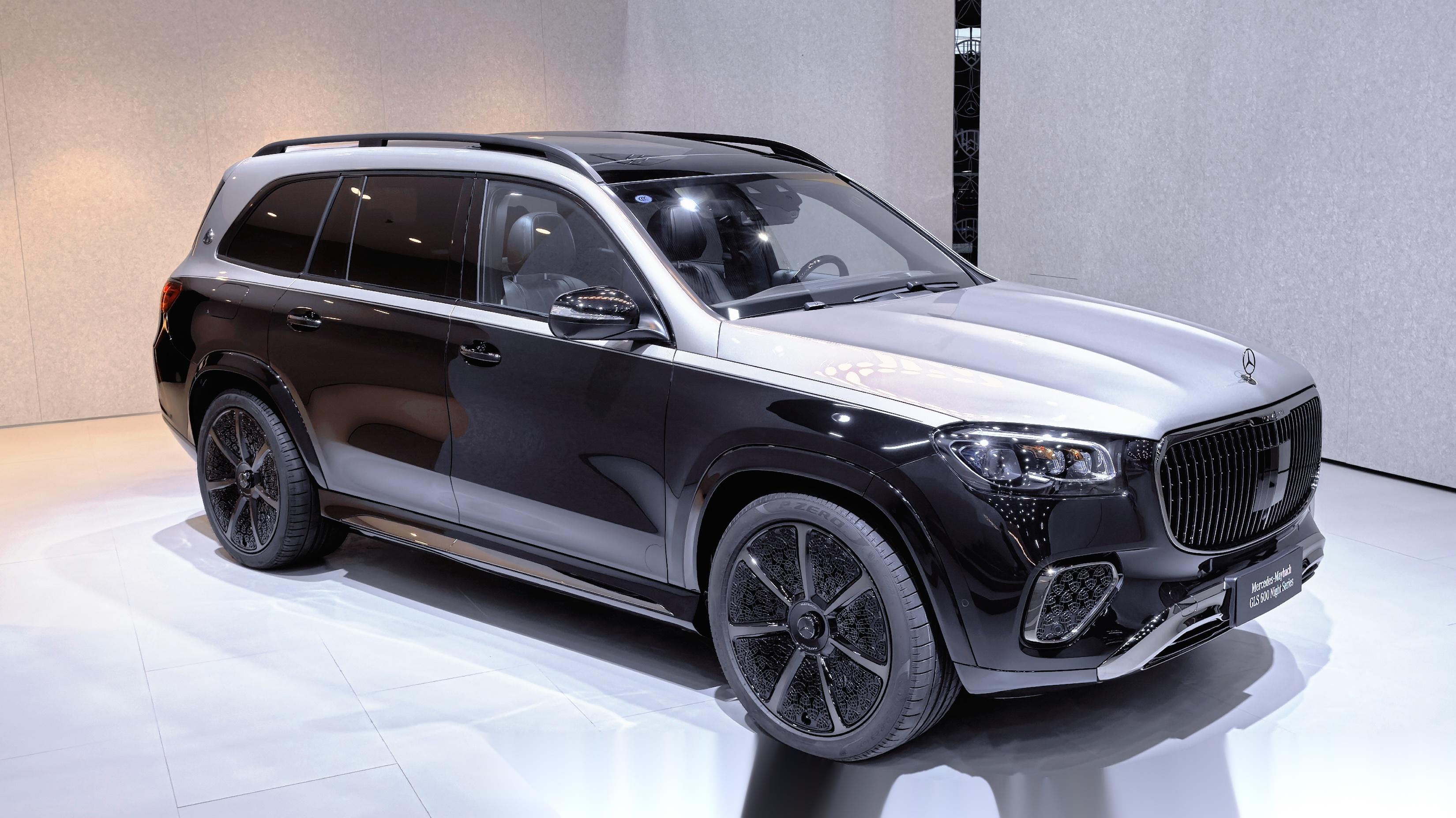 这台迈巴赫gls600极夜版是不是非常华丽?