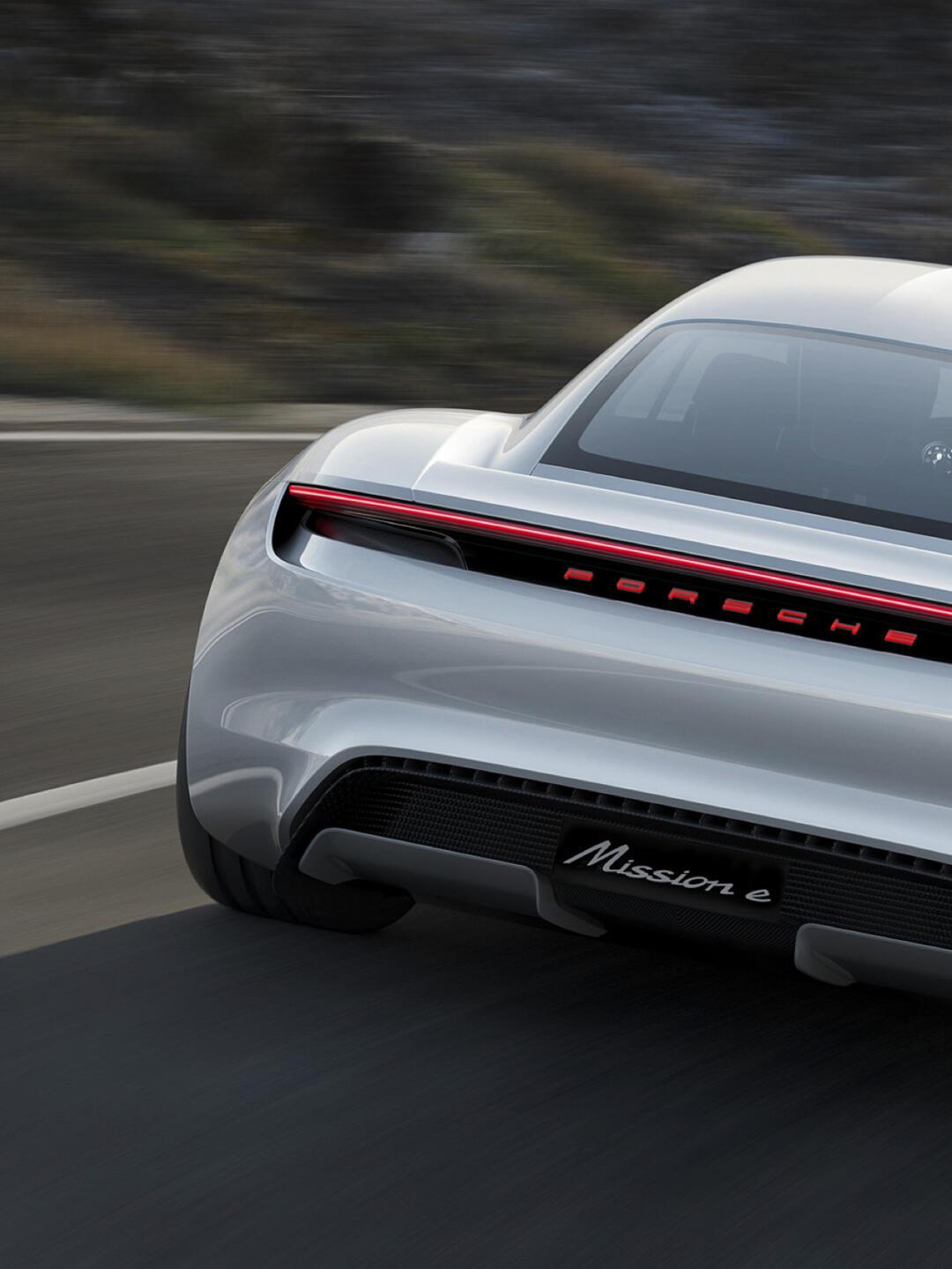 图片来源porsche vision当然以上参数只是概念阶段