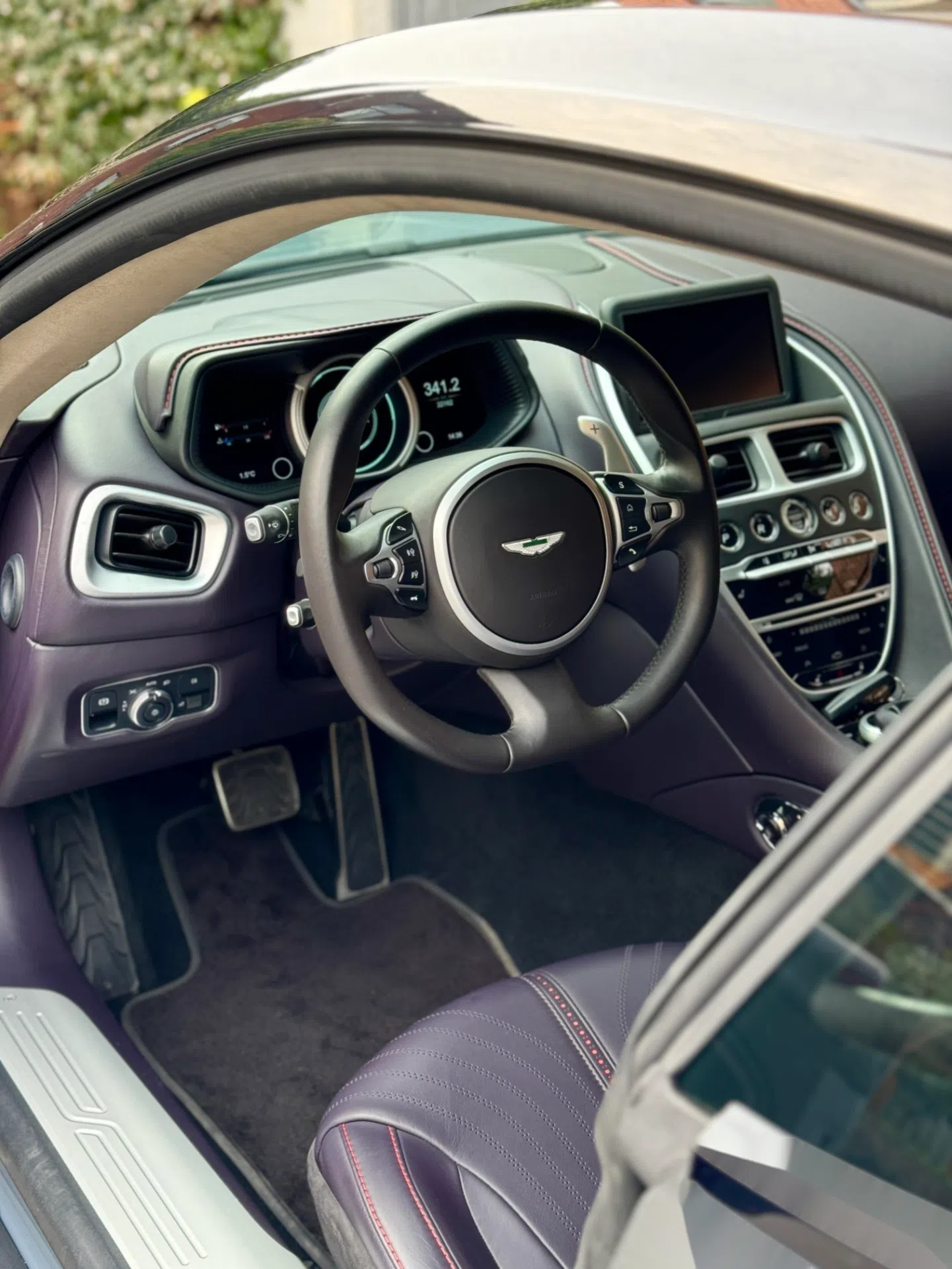 阿斯顿马丁db11了解一下🫨