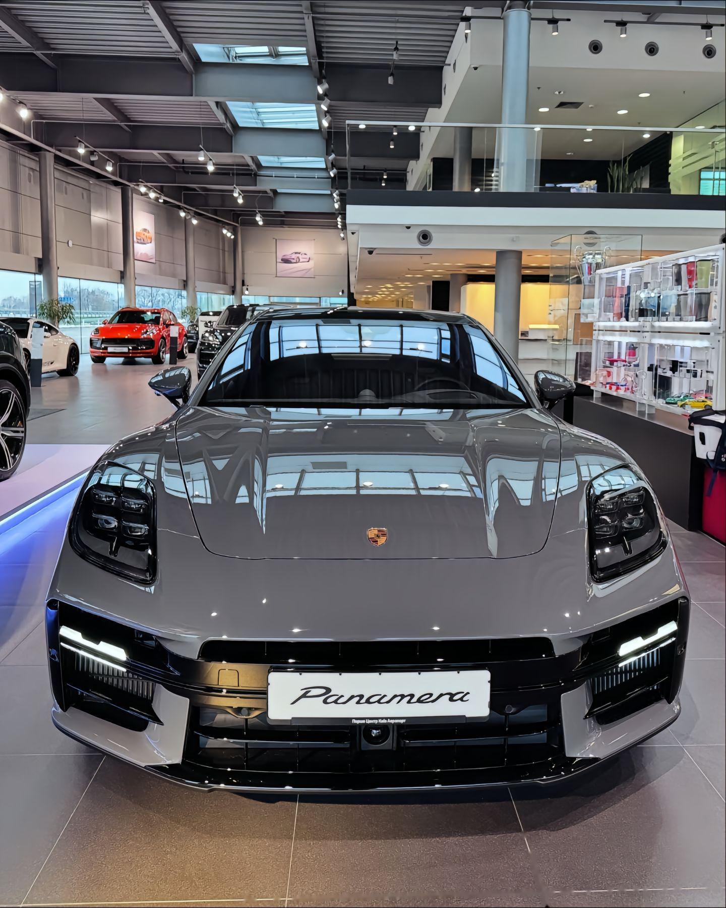 板岩灰帕拉梅拉gts