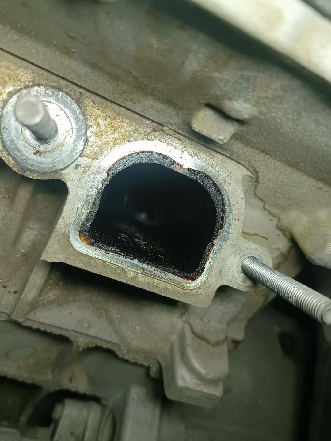 宝马320i核桃沙清洗气门积碳