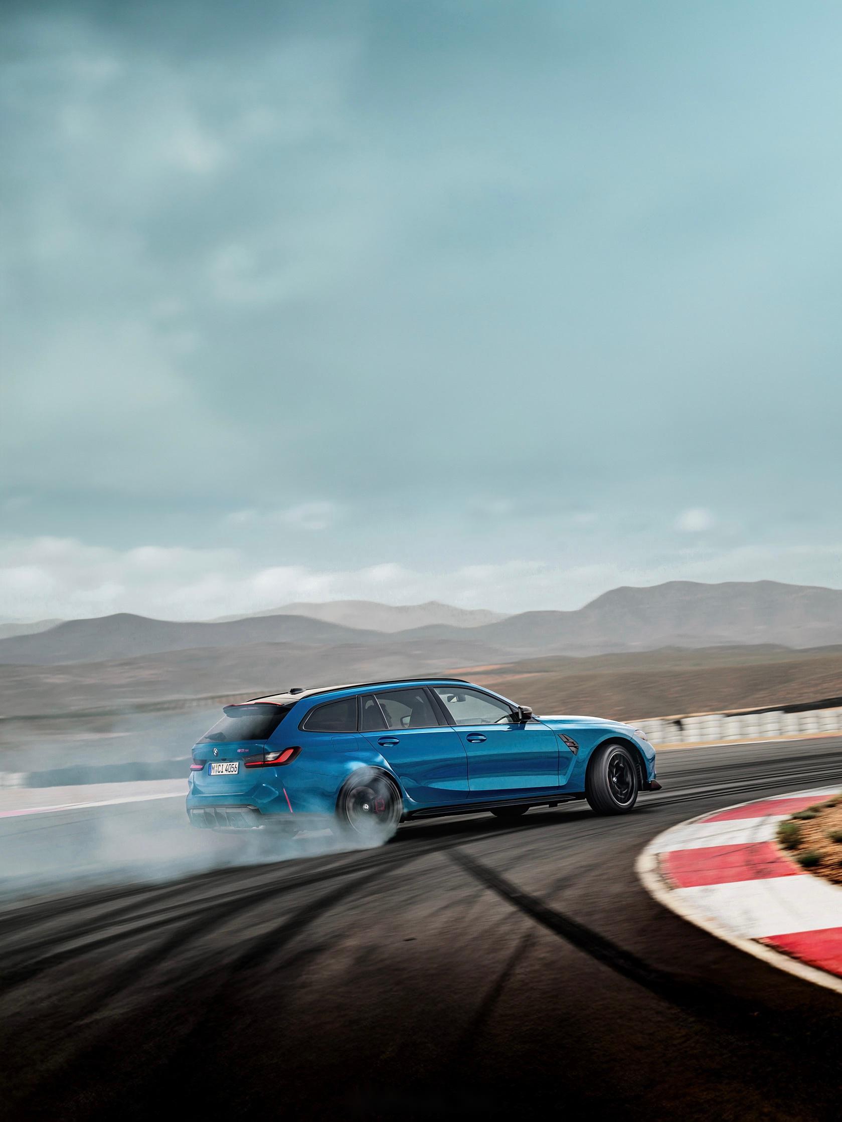 宝马全新m3 cs touring你们觉得咋样?这个红色双肾和黑色包围太帅了!