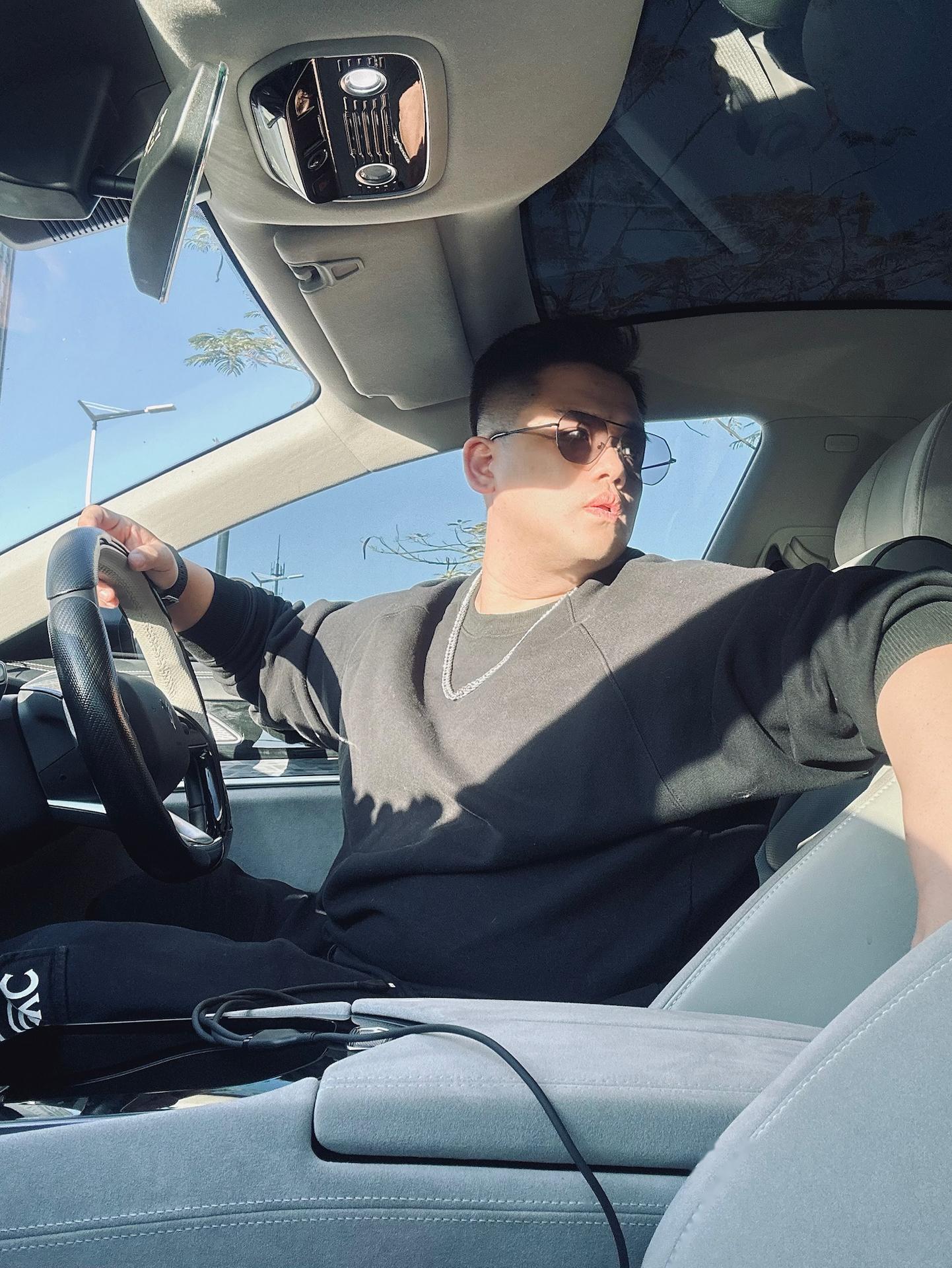 车内怎么自拍好呢?