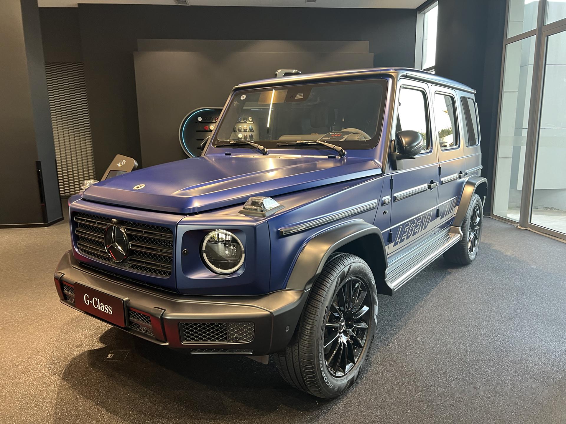 一起就是帅炸天 我猜他全部挤在一起停,应该