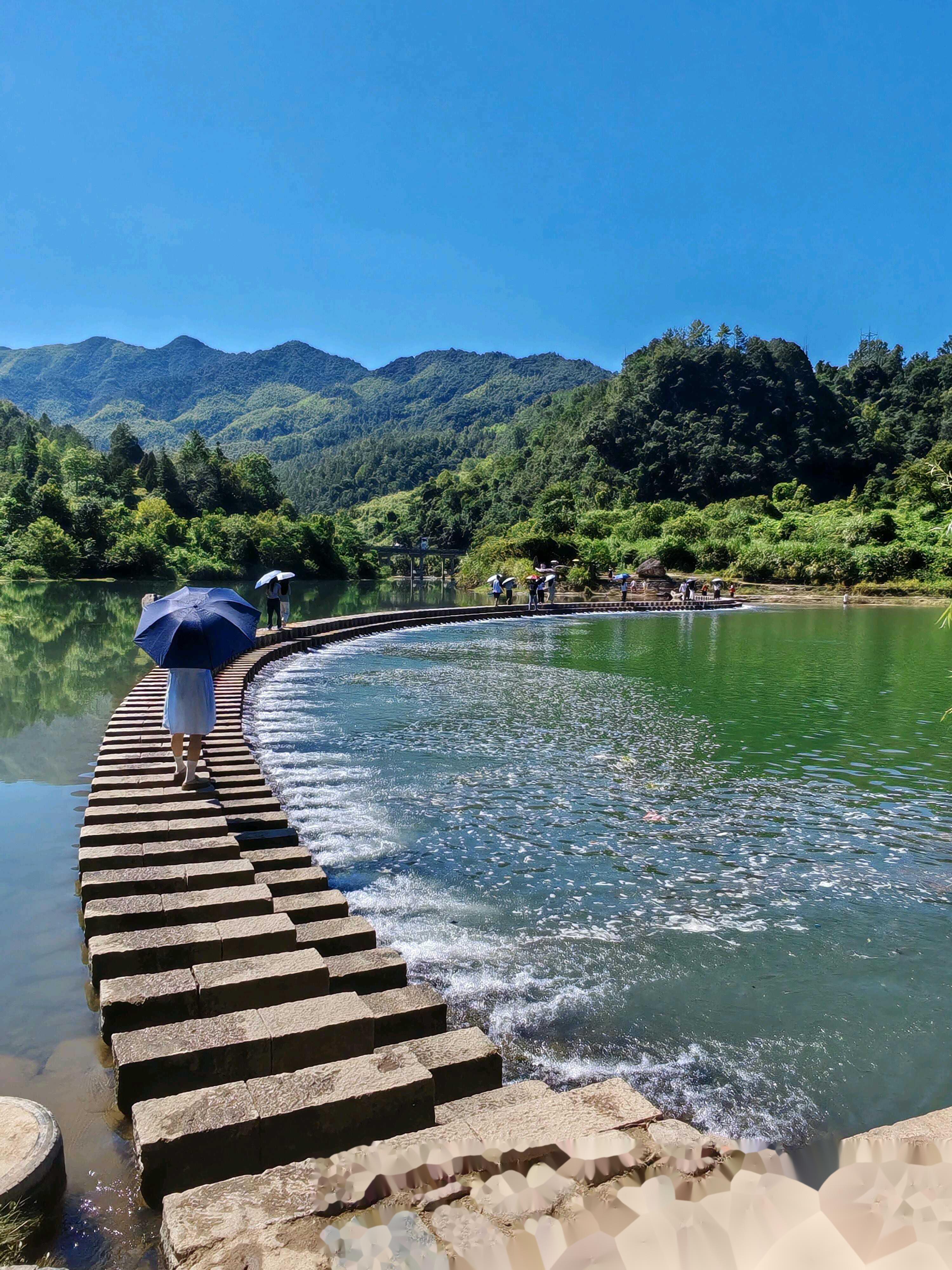 我发现个浙江超绝的冷门避暑地,温州泰顺南浦溪景区,简直是夏日