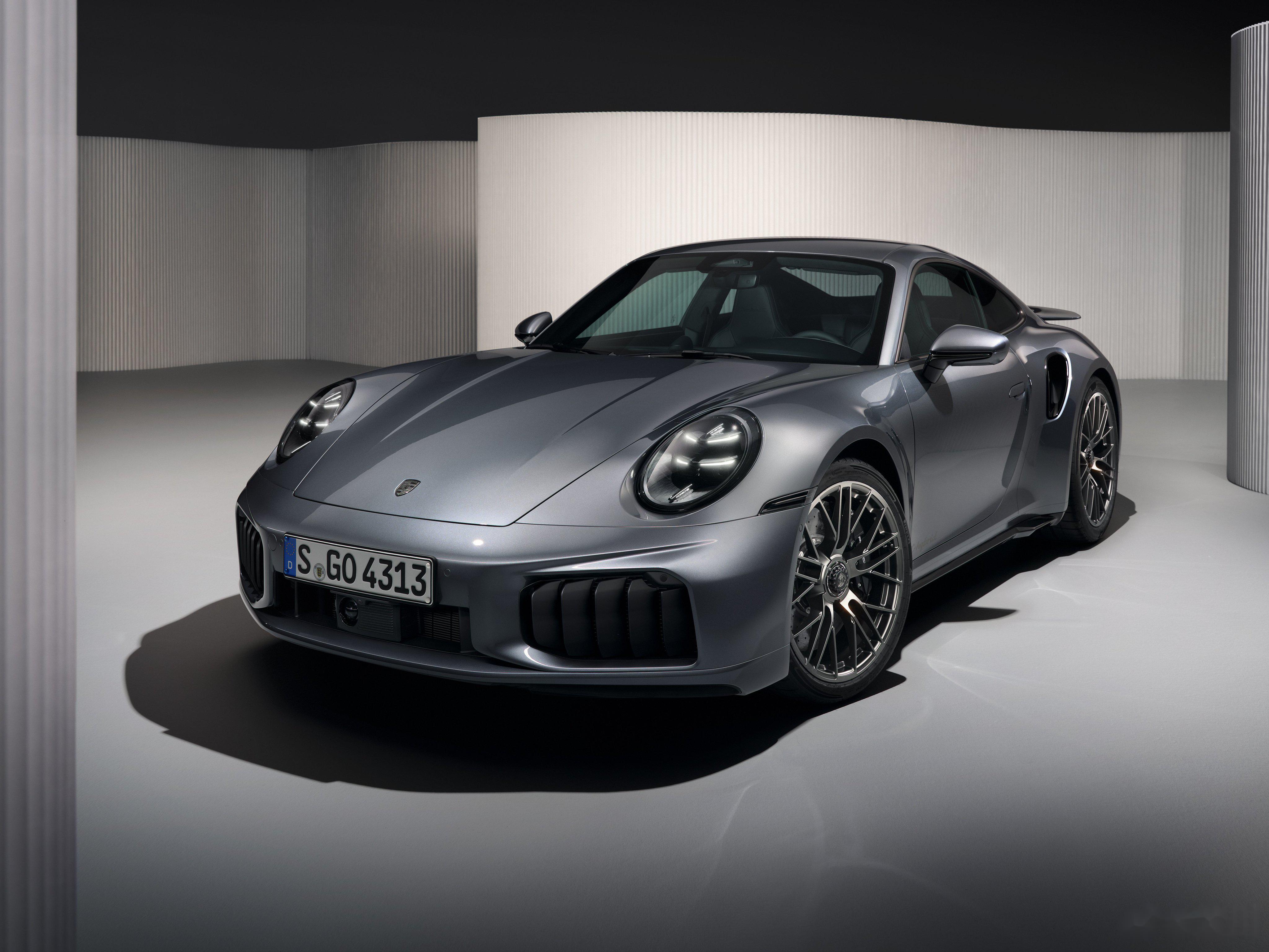 2026款保时捷911 turbo s混动版在慕尼黑车展首发,配备3.6l双涡轮
