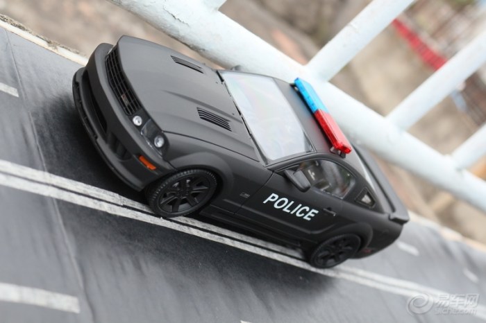 【汽车模型摄影】野马萨林s281警车 二拍