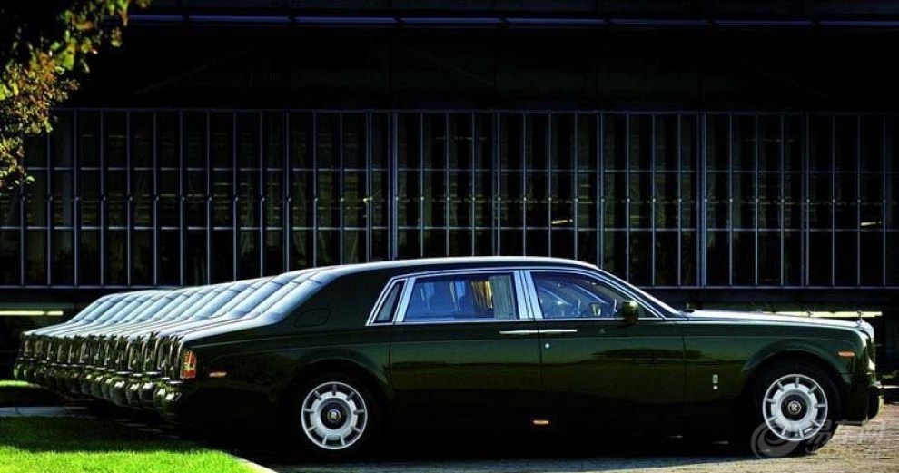 气势磅礴 酒店门前的超拜金贵宾车