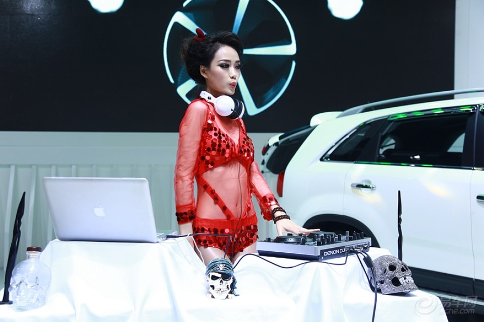 纪实【最有意义的照片】长沙车展起亚dj
