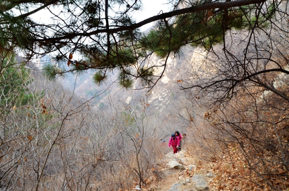 登錦州義縣大石湖景山