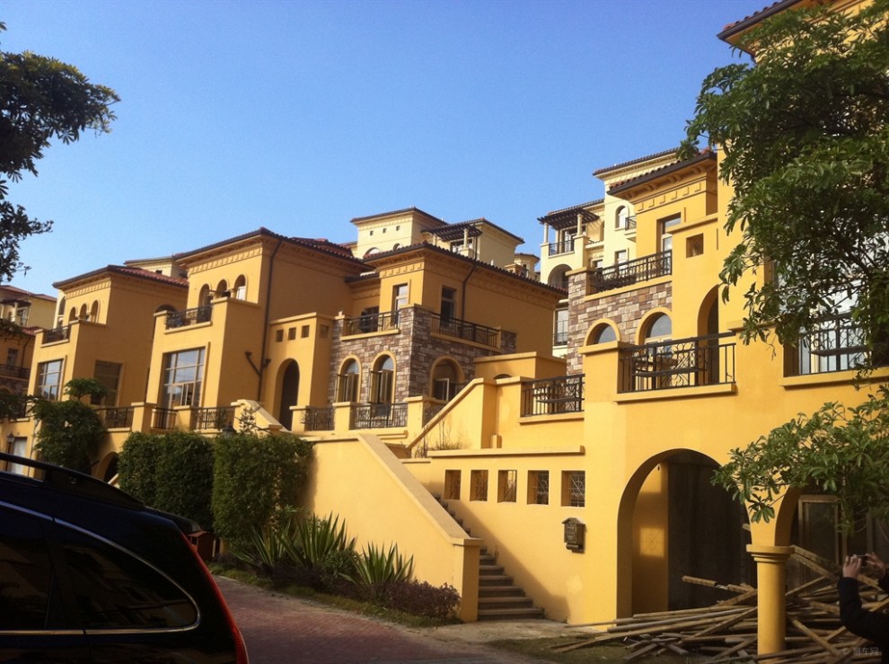 陪朋友看十里蓝山别墅