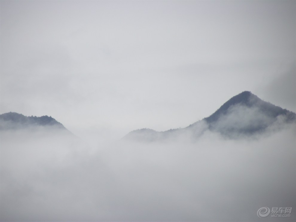 【原創】雲霧繚繞的山峰