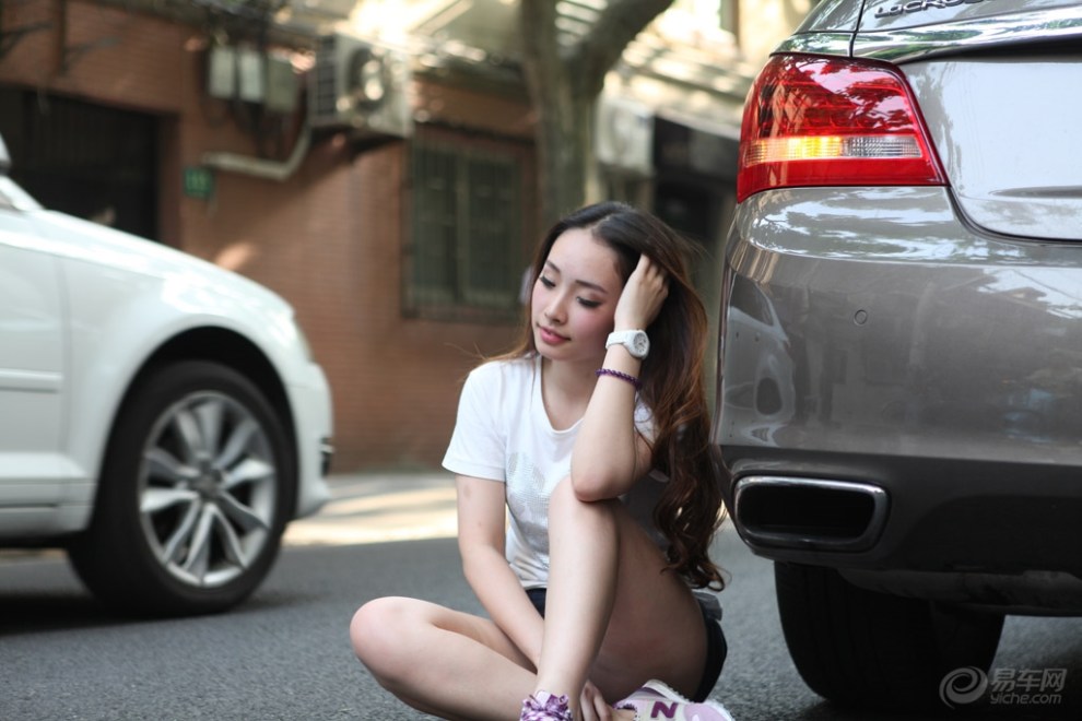 【媳妇当车模】辣妻玩转女王变装秀