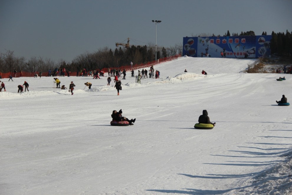 青龙山滑雪场图片