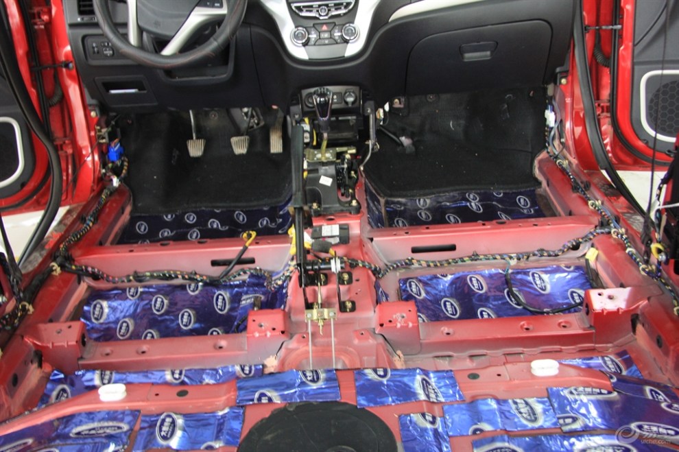 一路风声,我们需要安静一下