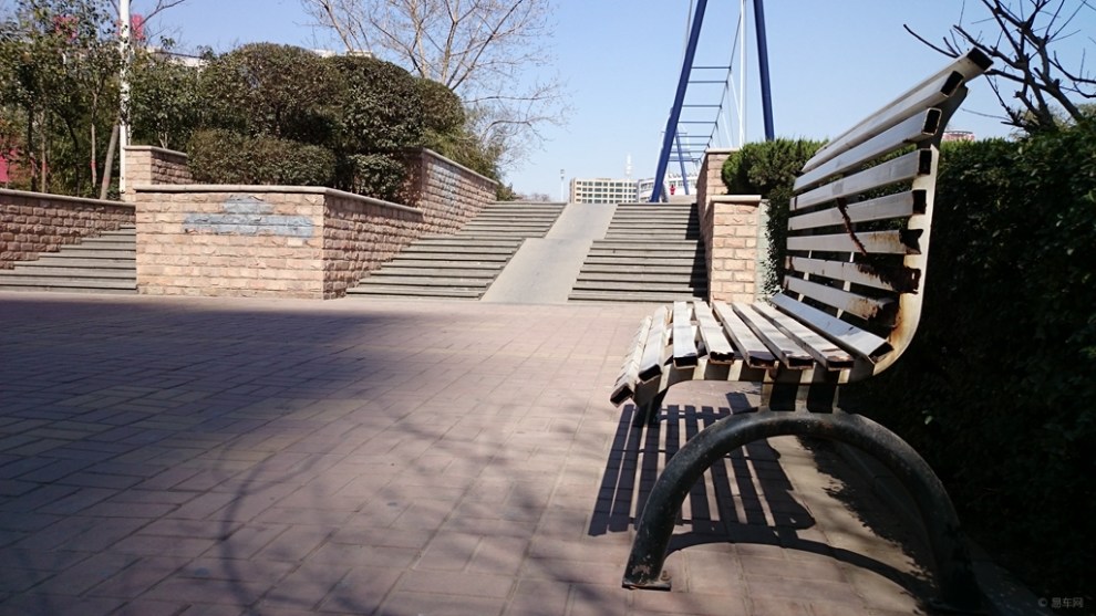 早春的数码公园