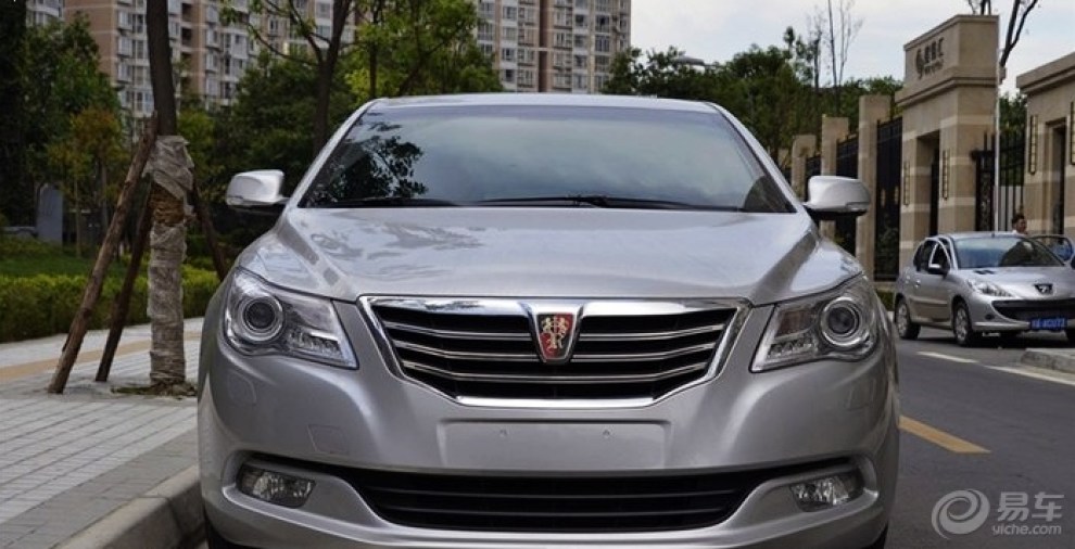 荣威950银色新车作业 综合实力雄厚