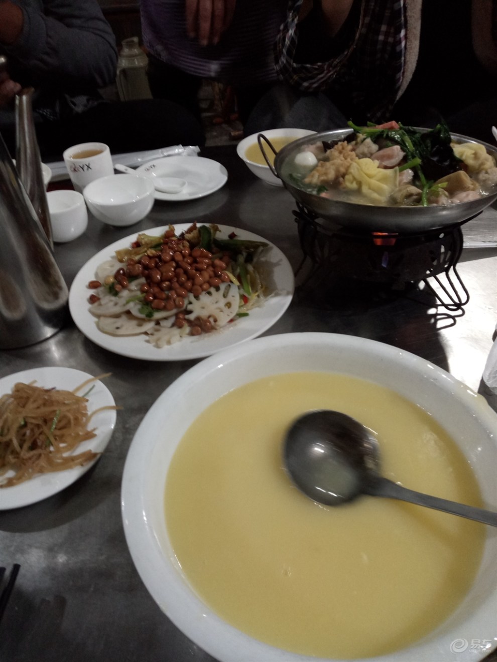 【山东长安车友会】夜晚几个车友小聚糊涂馆