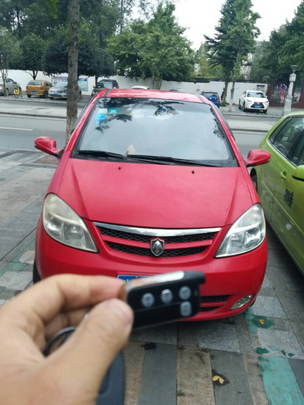 转让09年长安奔奔