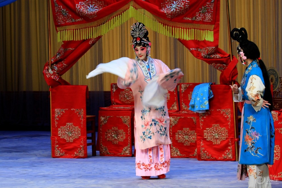 天津市青年京剧团在天津中华剧院上演京剧《霍小玉》剧照