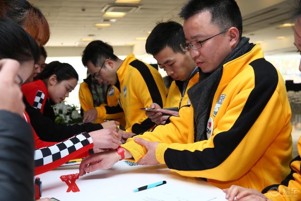 第六代科迈罗全国首度赛道试驾,雪粉团团友齐圆梦!