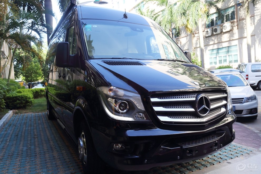 奔驰斯宾特524客舱音响升级