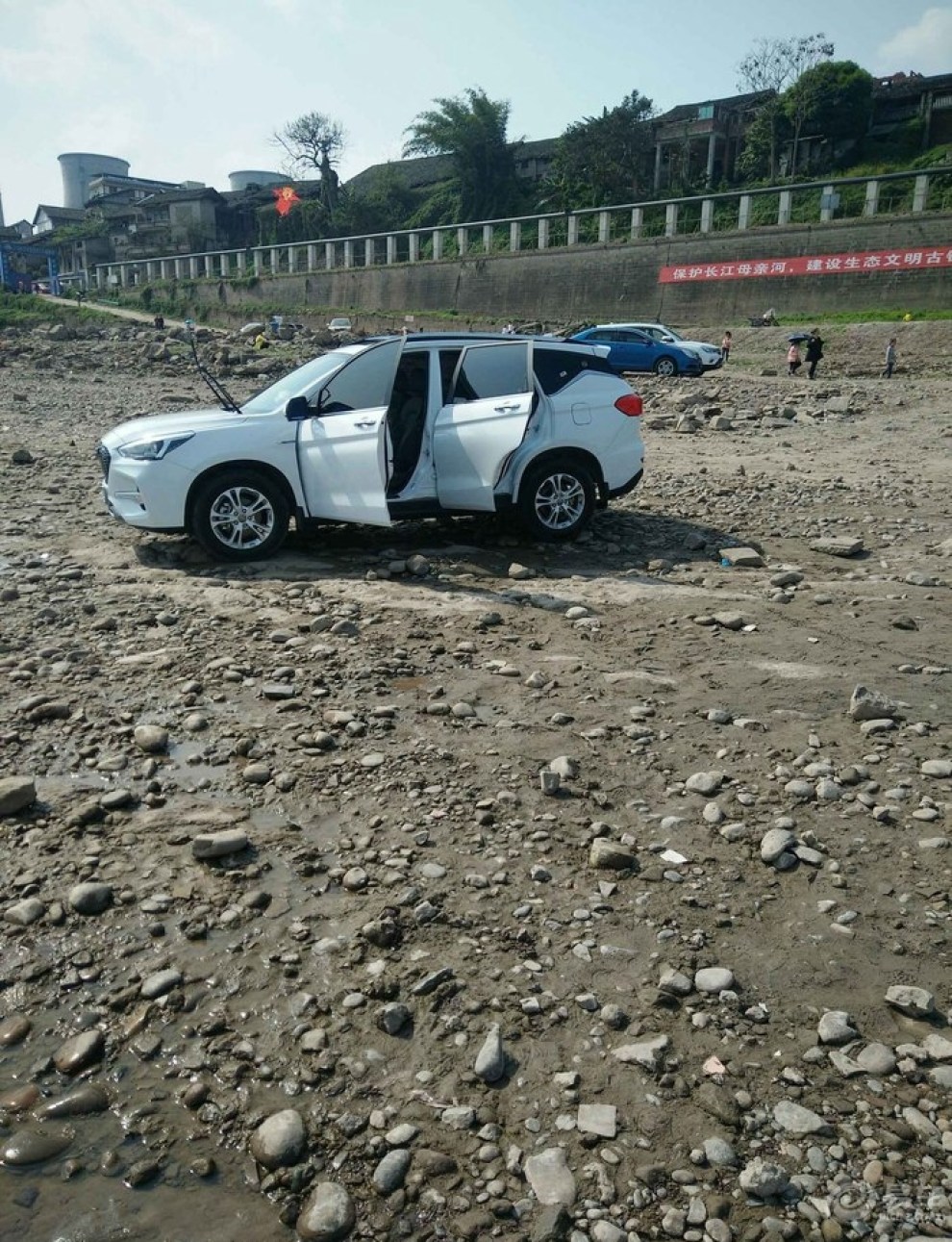 哈弗m6陪我拔山涉水