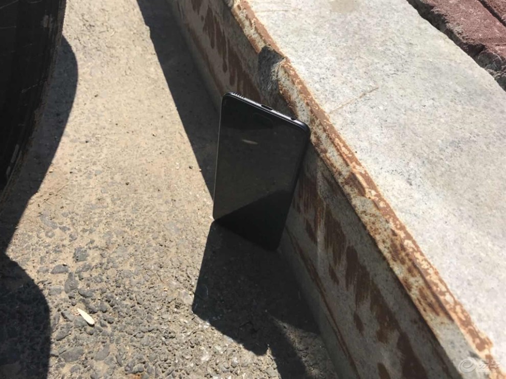 4压马路牙子 南方叫倒牙子