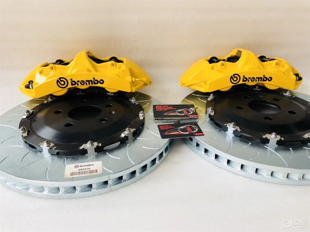 brembo gt大六活塞卡鉗套裝原裝進口帶有仿偽黑卡