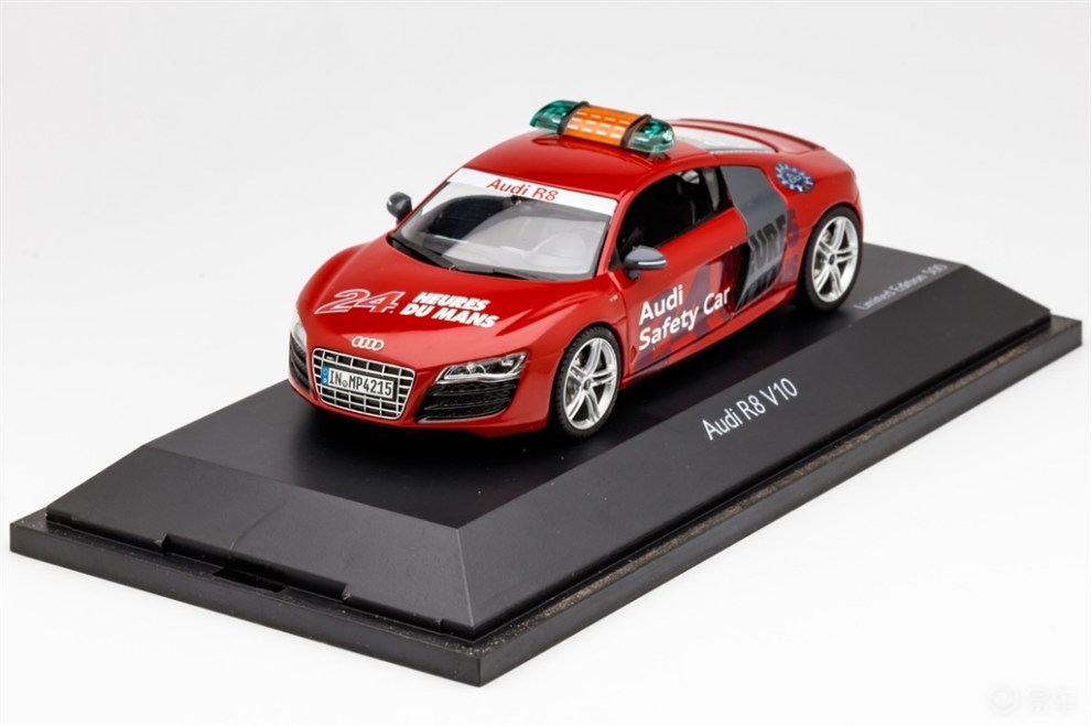 【每日一车】206-audi r8 v10安全车