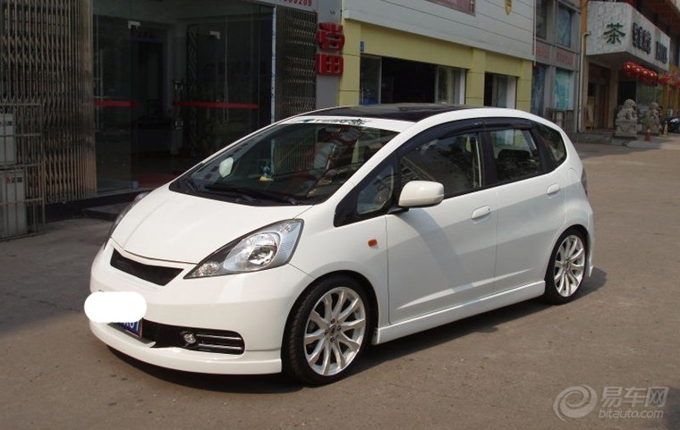 白色飞度改装作业