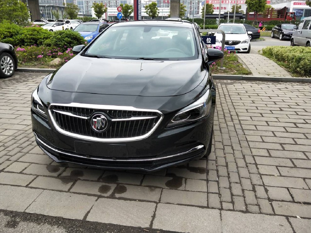 君越2018款 20t 精英版